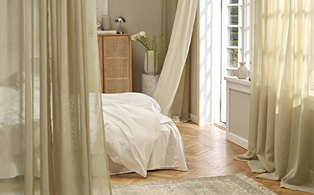 Den ultimative guide til gardiner og rullegardiner