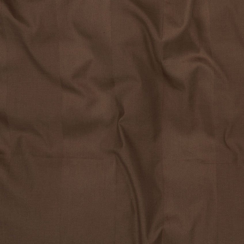 Mørkebrun eller chokoladebrun sengesæt, som inkluderer pudebetræk og dynebetræk 