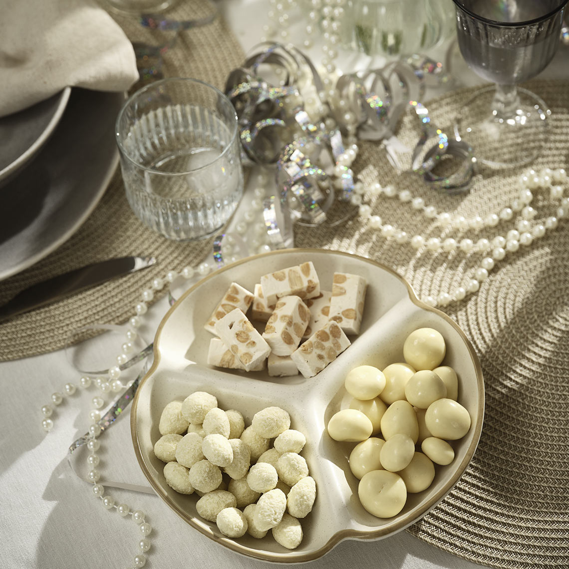 JENSEN skål Hvid bakke med snacks