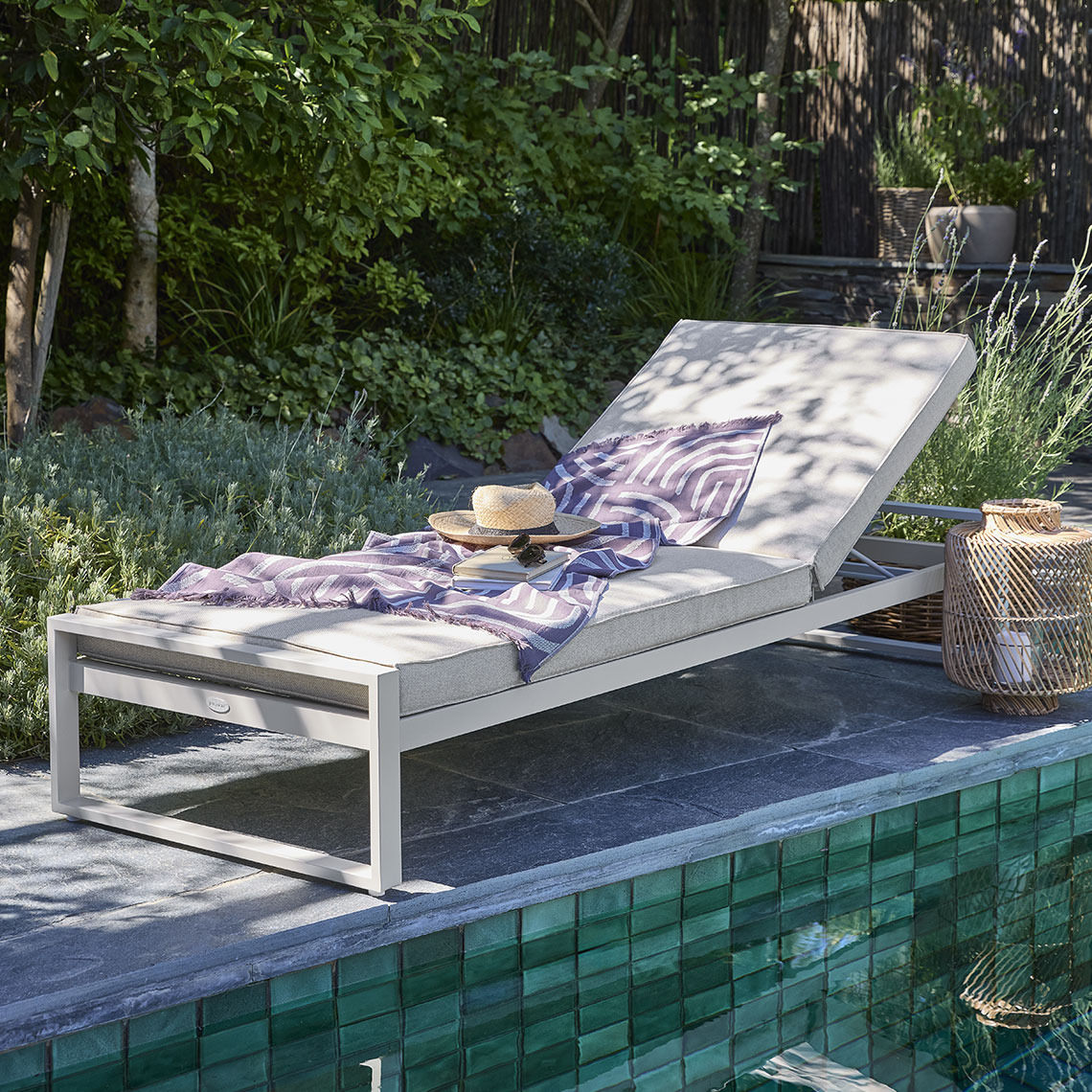 Liggestol i quick-dry materiale