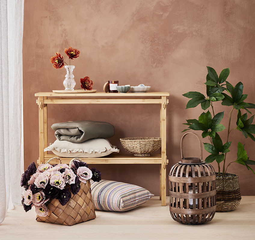 GUNNAR lanterner, BANKSIA og GULDBLOMME pyntepuder og PER papirblomster Puder, pynt, lanterne og boligindretning i rustikt og romantisk design